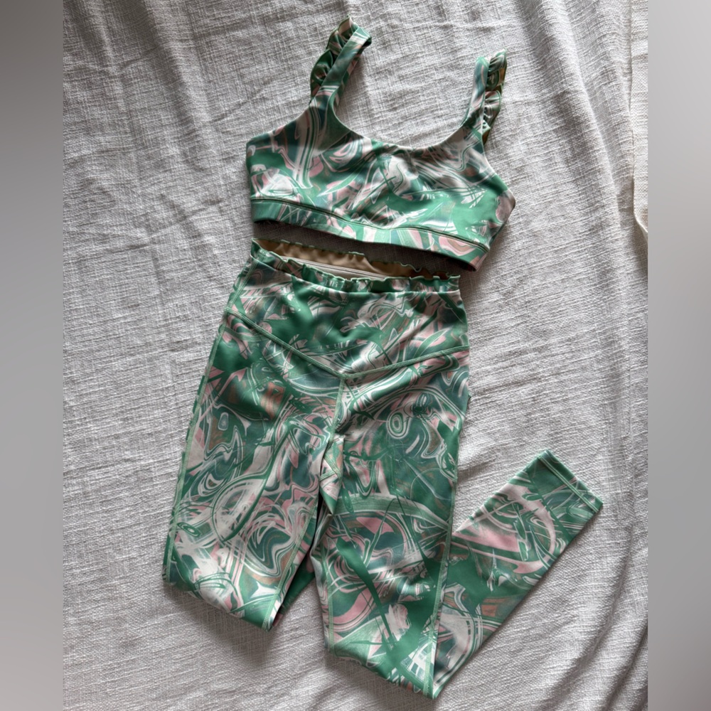 IVL Collective Workout Set